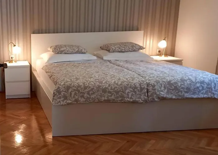 2594b * Podgora (Split-Dalmatia)