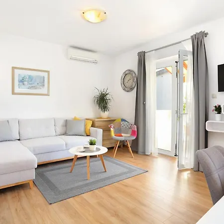 2594b Apartamento